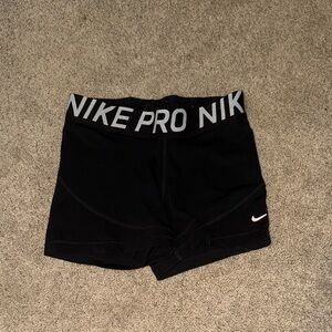 Nike Pro women’s Shorts